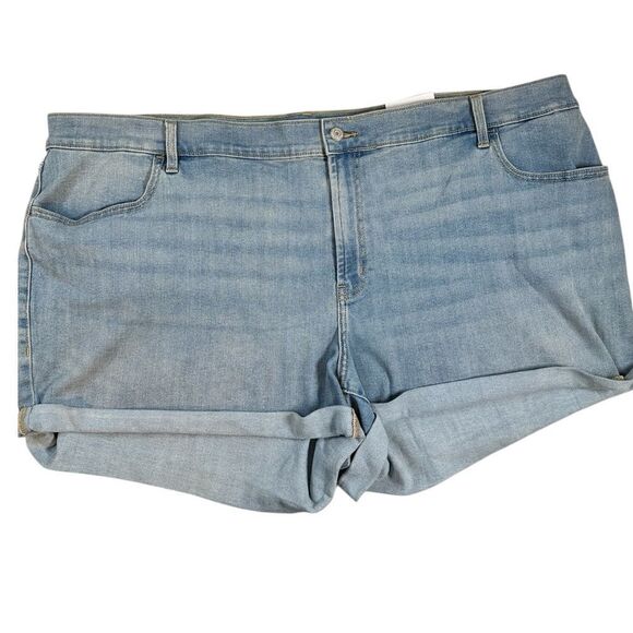 NWT Old Navy Plus Size Mid-Rise Denim 3” Shorts Cuffed Hem - Size 24 - Picture 3 of 8